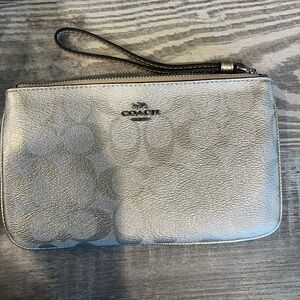 Coach wristlet gold